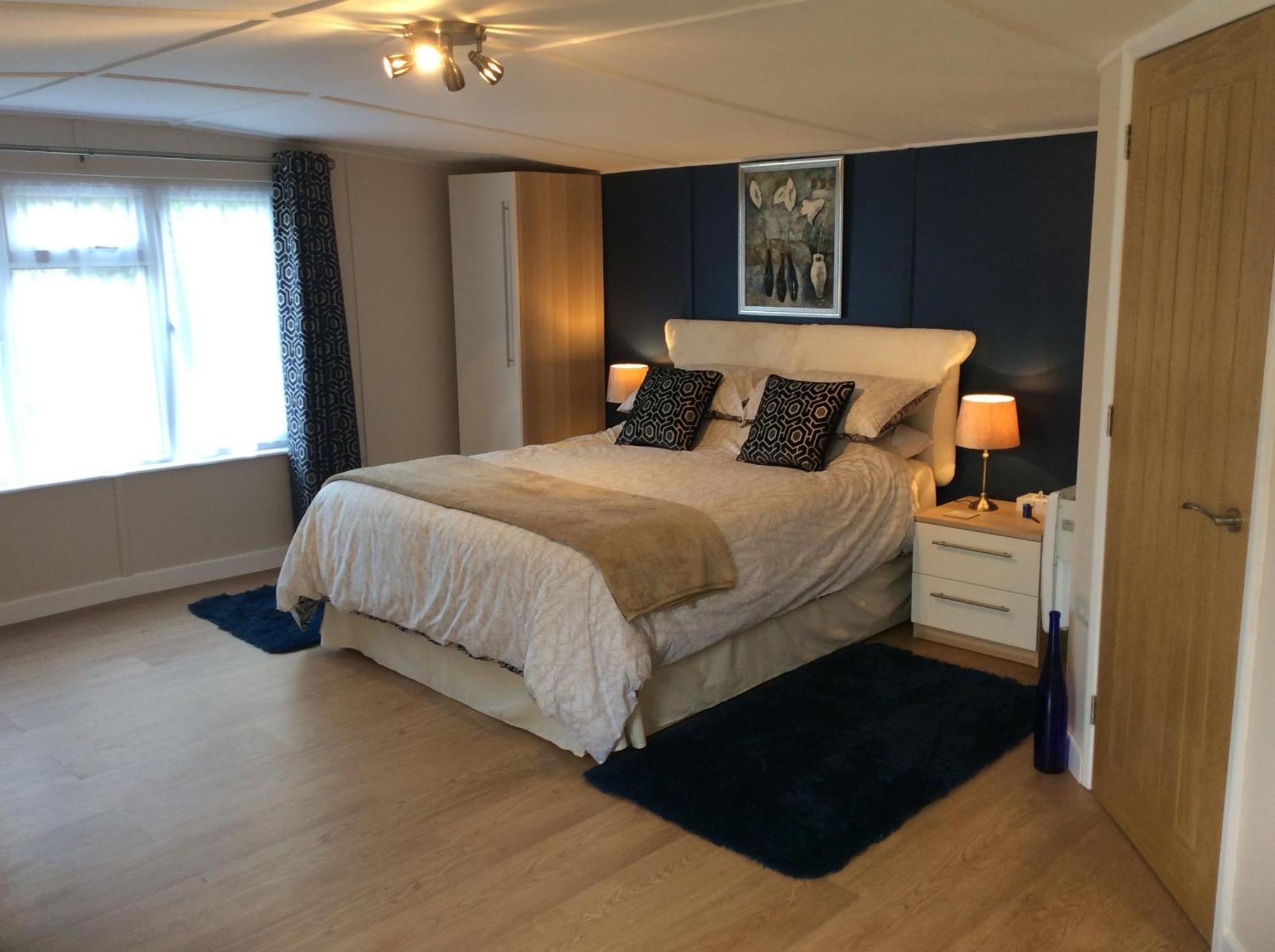 Old Ningwood Station Bed & Breakfast, Ningwood, Isle Of Wight Po41 0Tg Brook  Εξωτερικό φωτογραφία